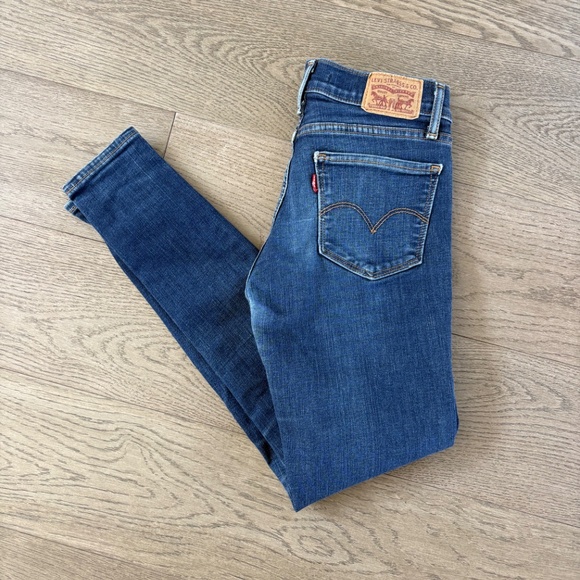 Levi’s 710 Super Skinny Jeans - Picture 3 of 8